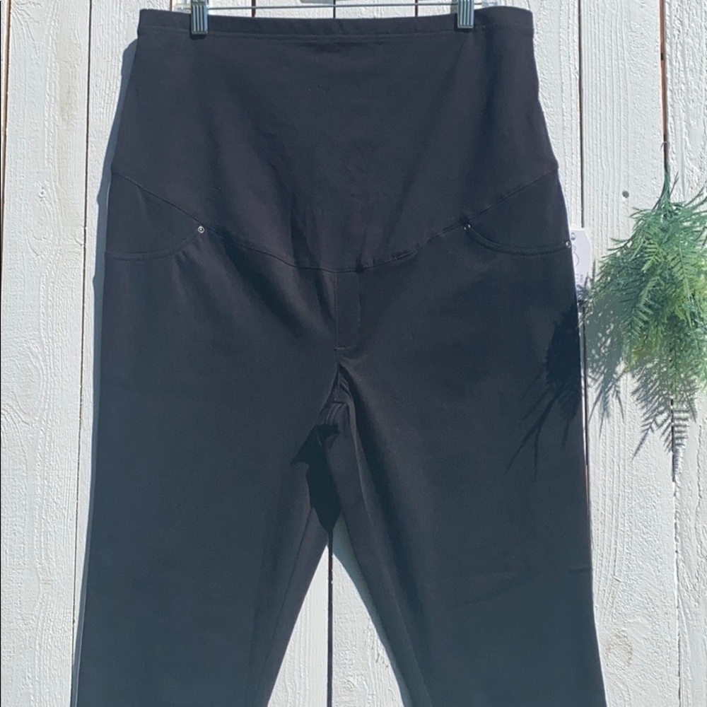 Women's Maternity Jeggings - Picture 4 of 16